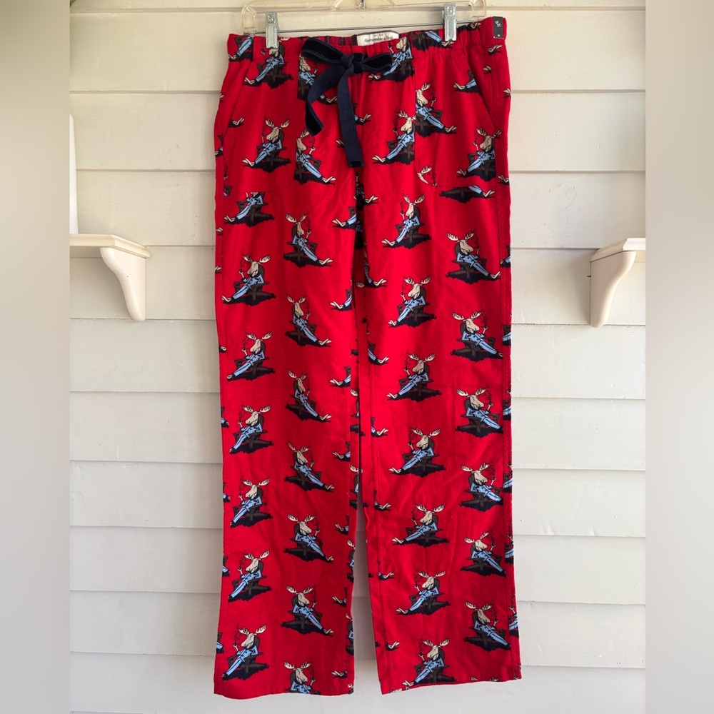 Abercrombie and Fitch Women’s Red Moose Pajama Lounge Pants Size Medium NWT